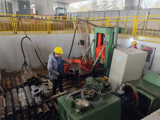 反井鉆施工隊 反井鉆施工隊