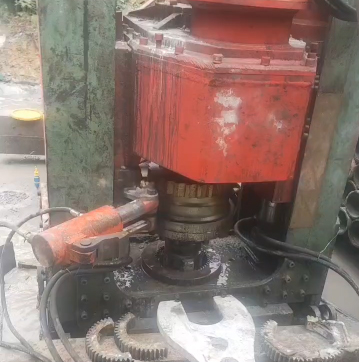 河南的隧道通風豎井總共有620米，直徑2米